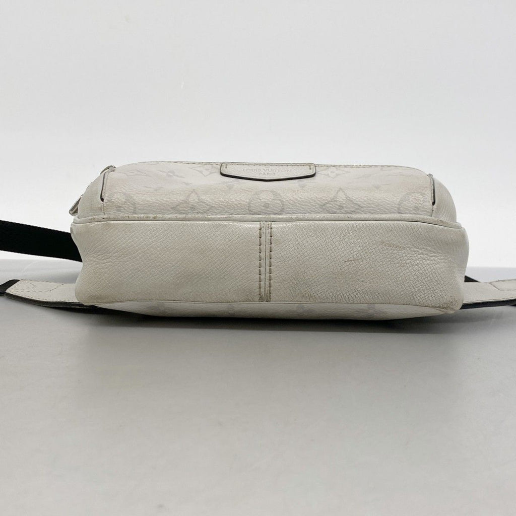 Louis Vuitton Belt Bag Taigarama Outdoor White — view 3