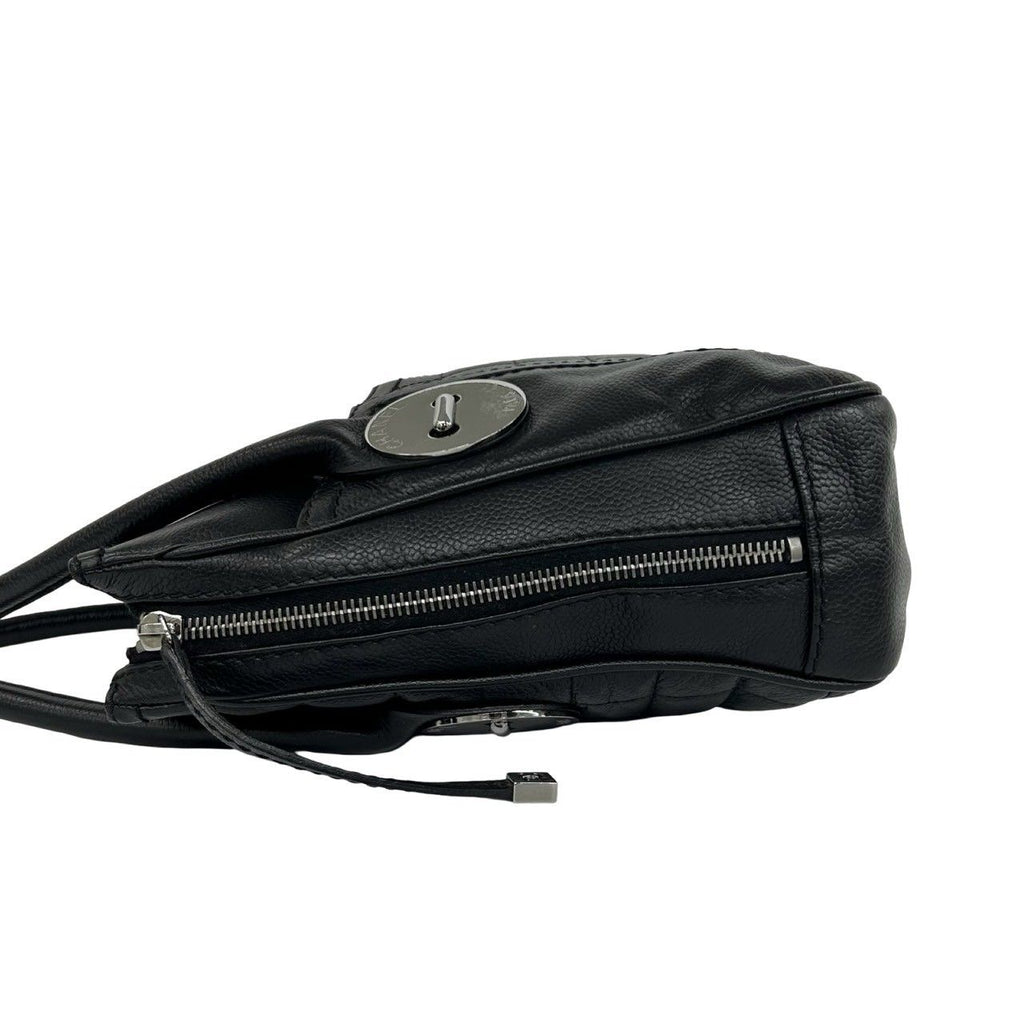 Chanel Cho Edge Coat Logo Caviar Leather Tote Black — view 5
