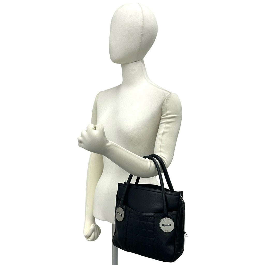 Chanel Cho Edge Coat Logo Caviar Leather Tote Black — view 2