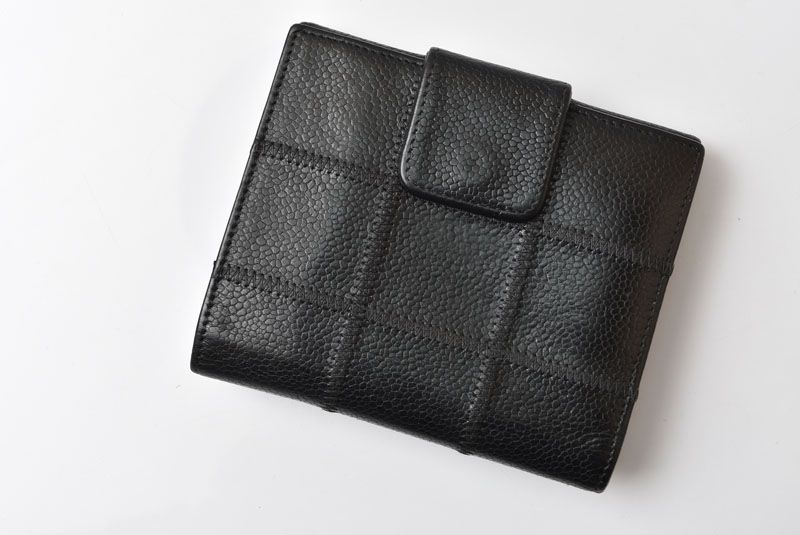 Chanel Bifold Wallet Vintage Chocolate Bar Hook CC Logo Black Leather Compact — view 4