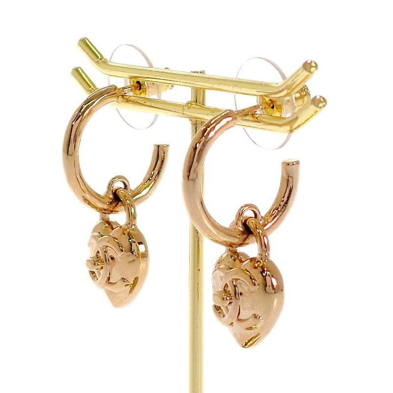 Chanel CC Logo Heart Hoop Earrings Included Metal Gold — view 3