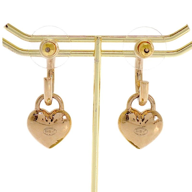 Chanel CC Logo Heart Hoop Earrings Included Metal Gold — view 4
