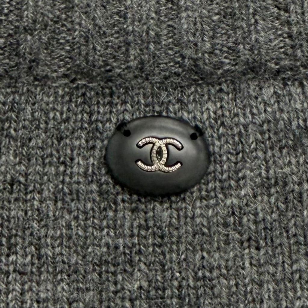 Chanel Cashmere with CC Logo Plate Gabrielle Coco Neck Long Sleeve Knit Gray 34 — view 6