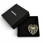 Chanel CC Logo Quilted Heart Brooch Gold White — view 2