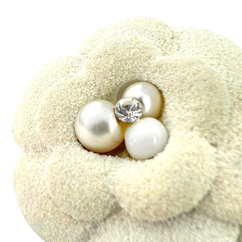 Chanel White Brooch — view 6