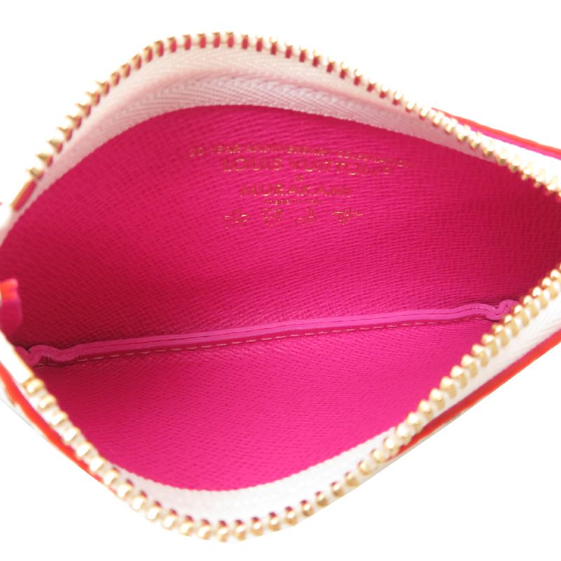 Louis Vuitton Pouch White — view 4