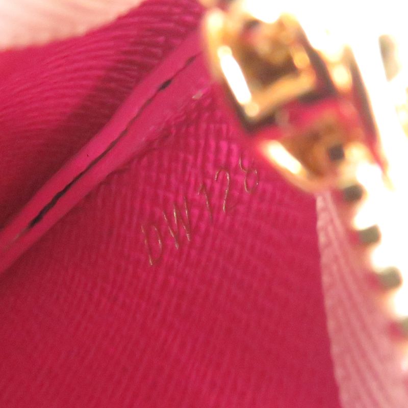 Louis Vuitton Pouch White — view 6