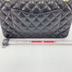 Chanel Shoulder Bag Quilted 25 — view 4