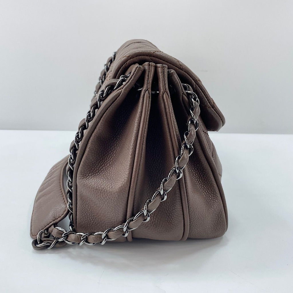 Chanel Shoulder Bag Brown — view 6