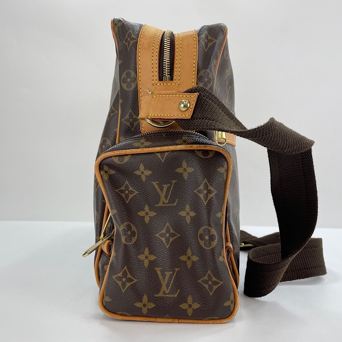 Louis Vuitton Shoulder Bag Sac Swoosh — view 5