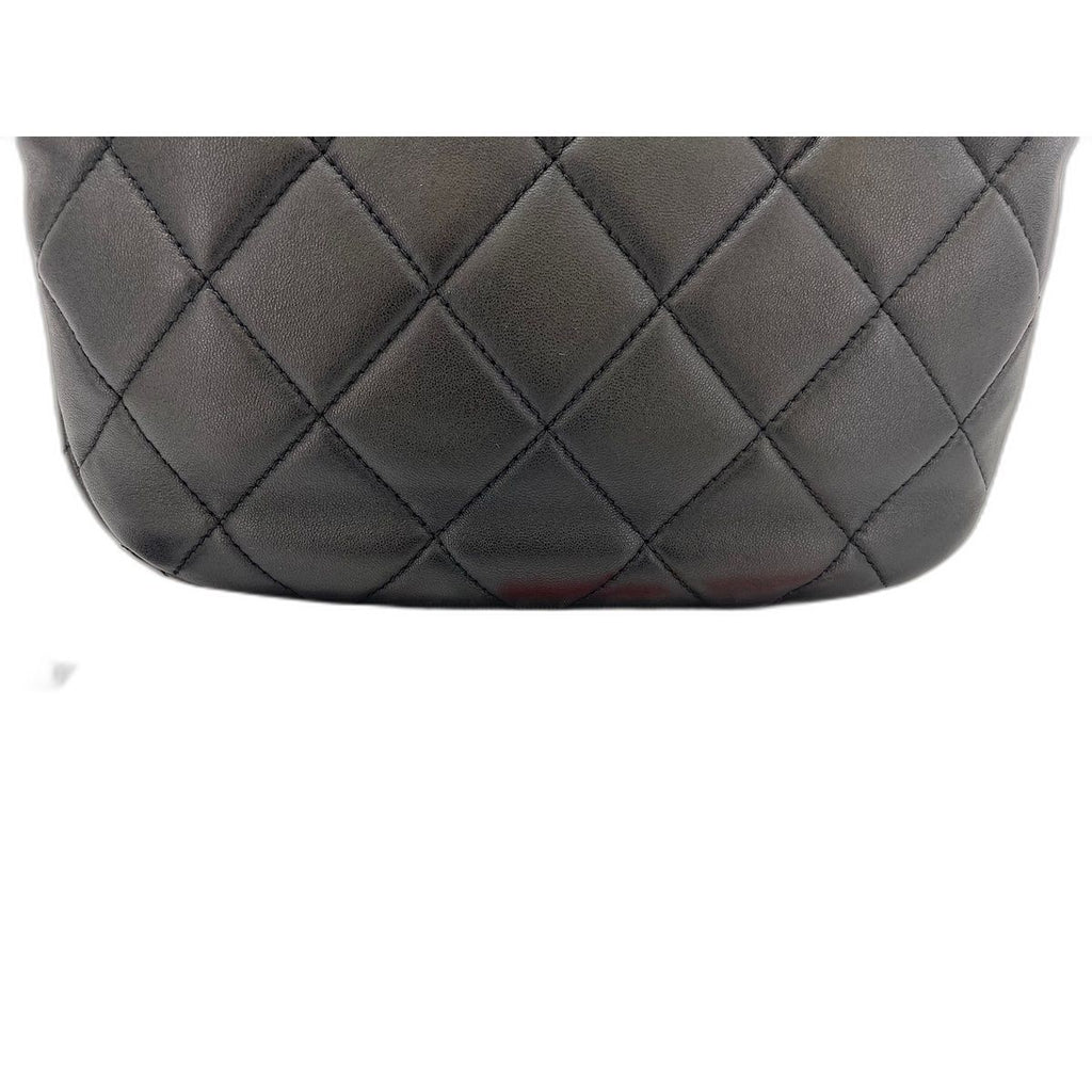 Chanel Shoulder Bag Quilted — view 3
