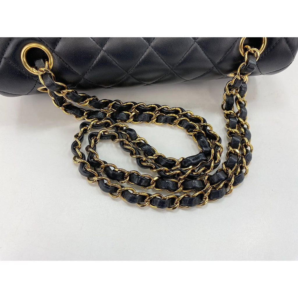 Chanel Shoulder Bag Quilted — view 8