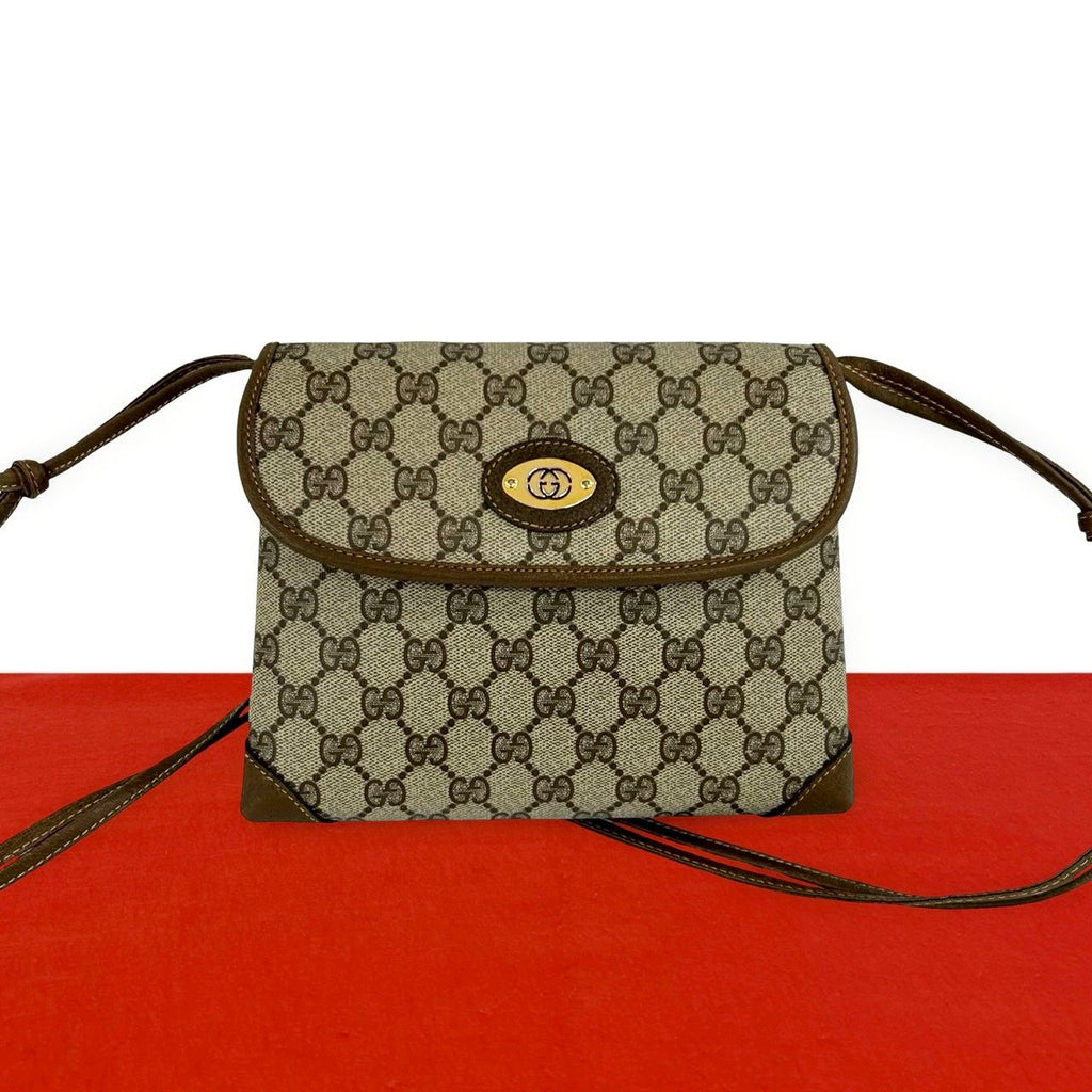 Gucci Vintage GG Logo Leather Shoulder Bag Pochette Crossbody Brown