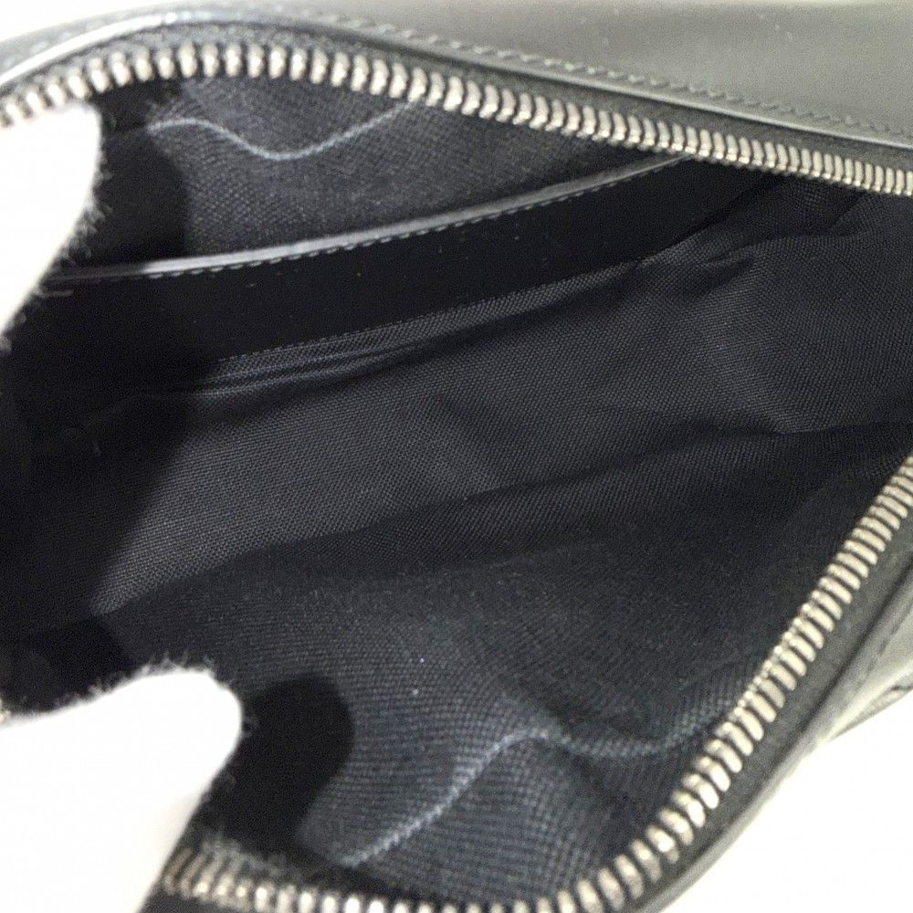 Gucci Shoulder Bag GG Marmont Small Quilted Crossbody Leather Black — view 4