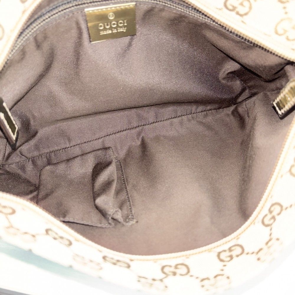 Gucci Shoulder Bag GG Canvas Beige Gold — view 4