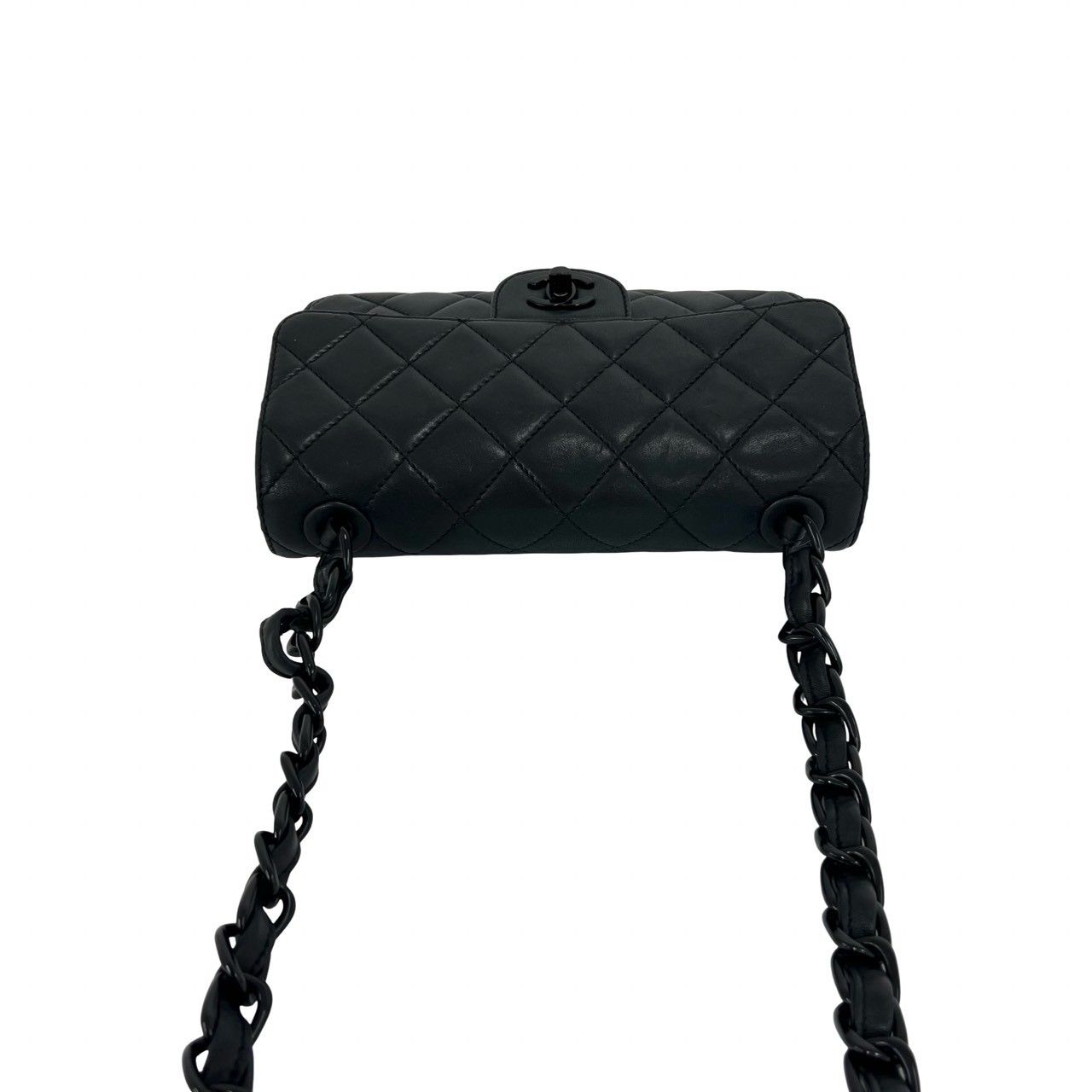 Chanel Bagged Vintage Quilted CC Logo Lambskin Chain Shoulder Bag Black — view 4