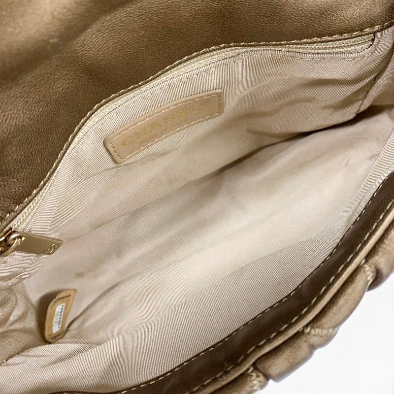 Chanel Shoulder Bag Brown Gold Quilted CC Logo Bubble Quilt Double Chain — view 7