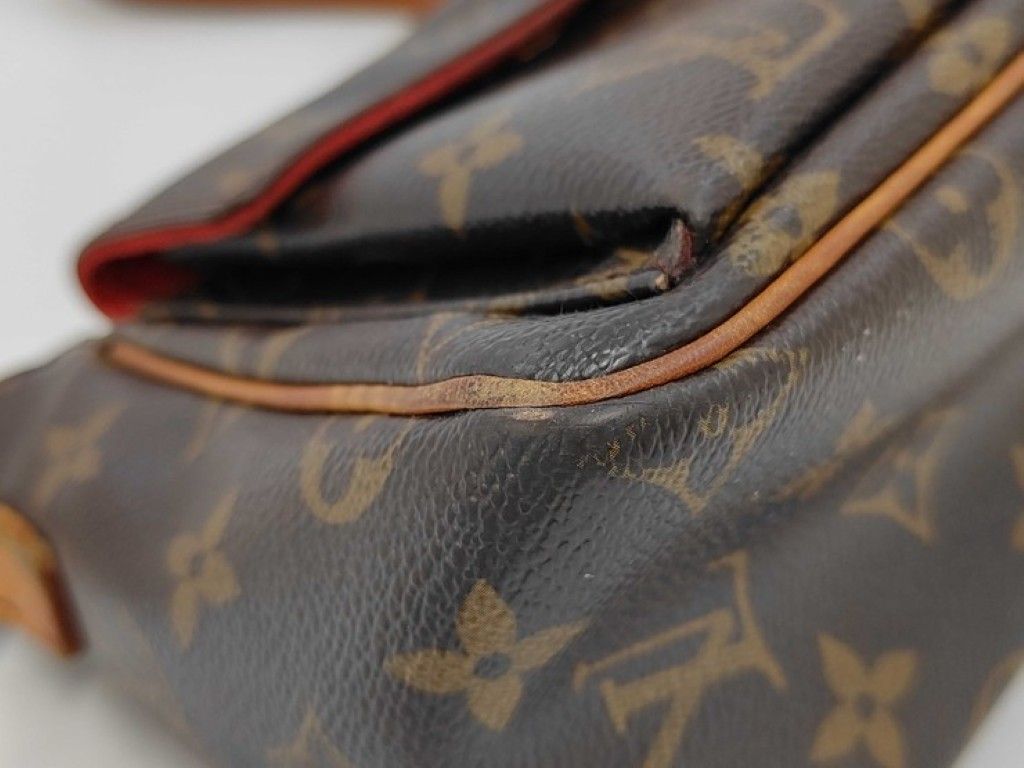Louis Vuitton Shoulder Bag Viva Cite PM Brown Monogram Gold — view 3