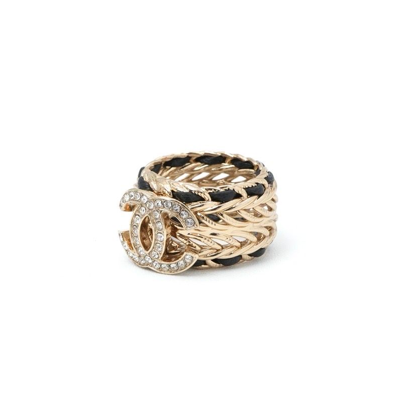 Chanel Ring Gold CC Logo Rhinestone Leather — view 3