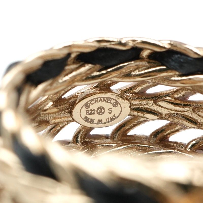 Chanel Ring Gold CC Logo Rhinestone Leather — view 6