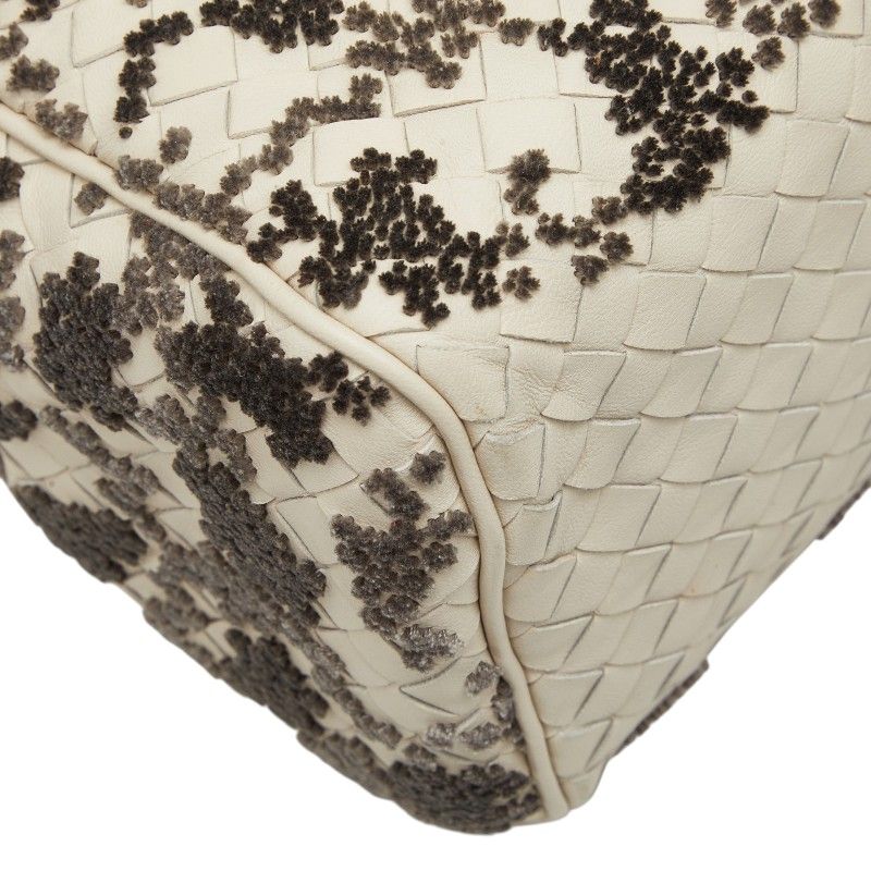 Bottega Veneta Intrecciato 2-Way Shoulder Bag White Gray Leather — view 7