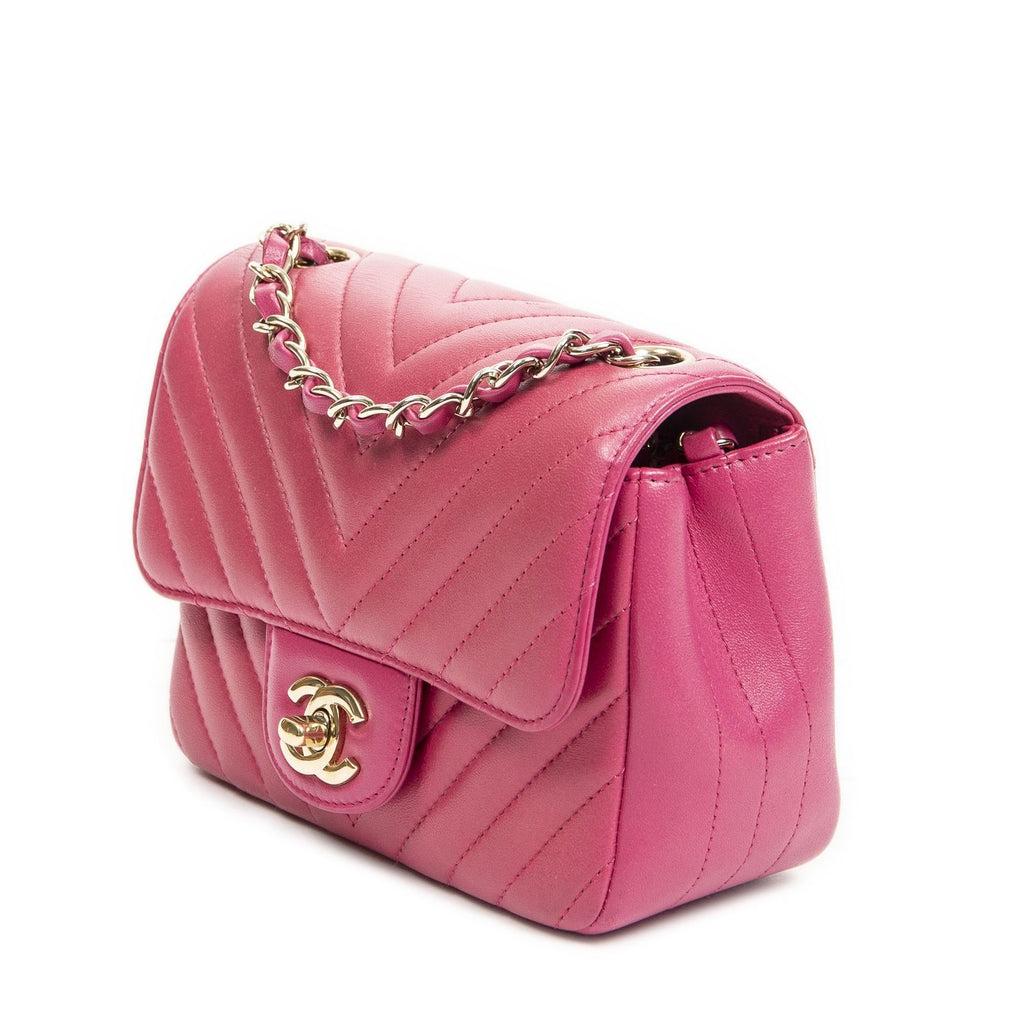 Chanel Square Classic Single Flap Fuchsia Quilted Chezblanc Leather — view 2