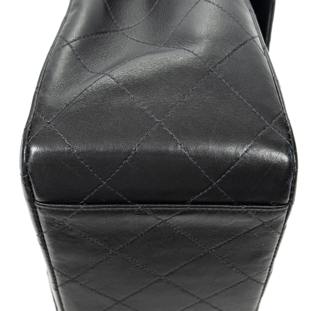 Chanel Maxi Jumbo XL Flap Black Quilted Lambskin Leather — view 7
