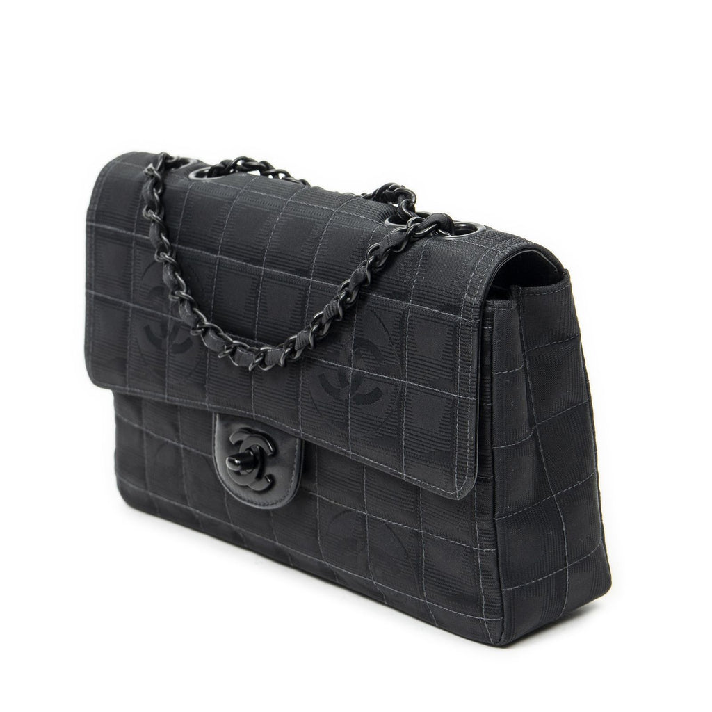 Chanel New Travel Line Single Flap Black Travelline Nylon Canvas — view 2
