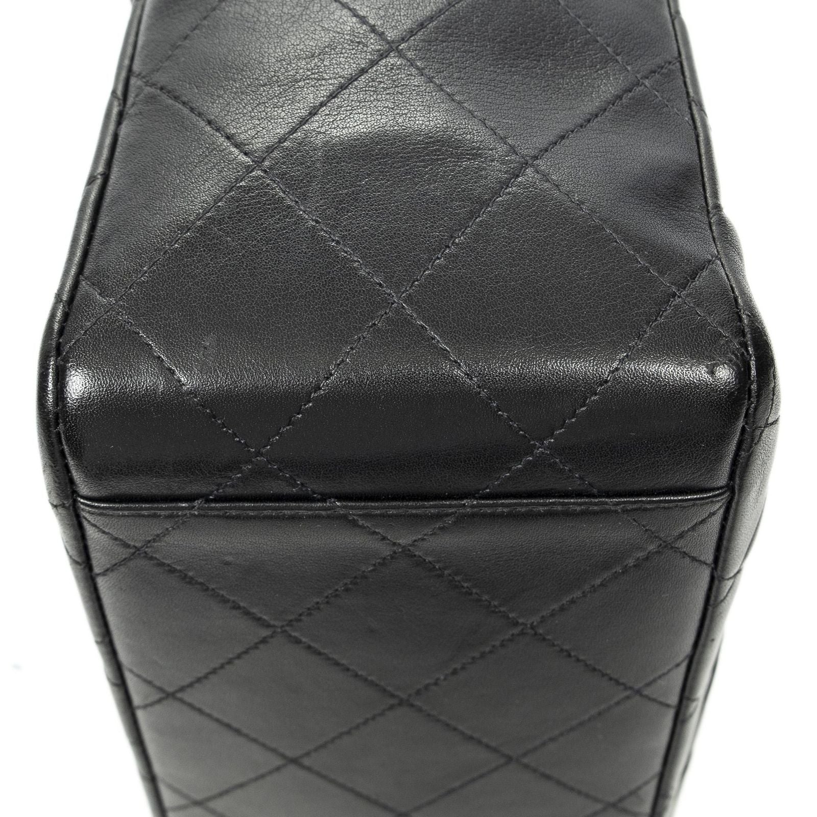Chanel Maxi Jumbo XL Flap Black Quilted Lambskin Leather — view 8