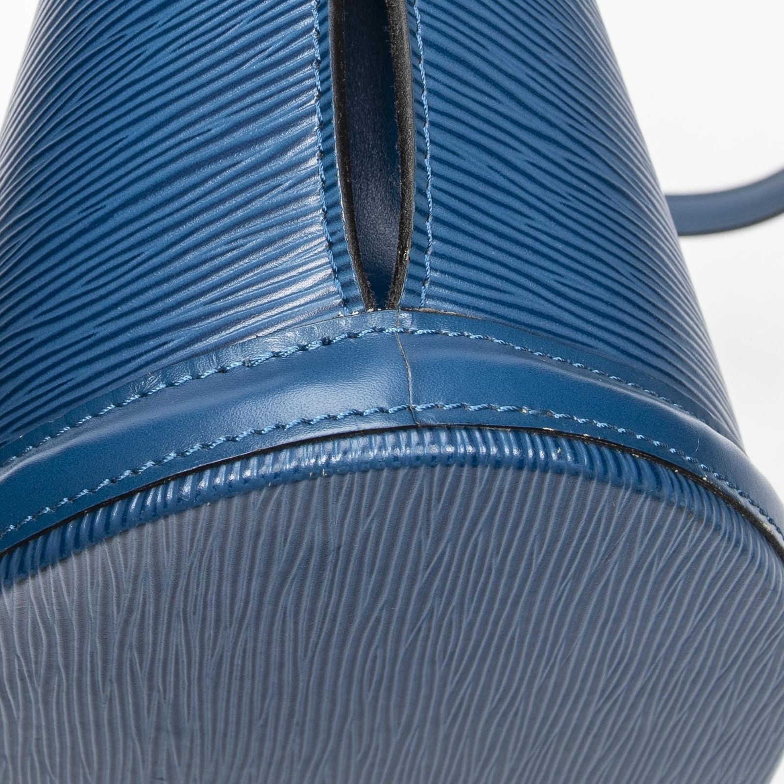 Louis Vuitton Saint Jacques Shopping Blue Epi Shoulder — view 8