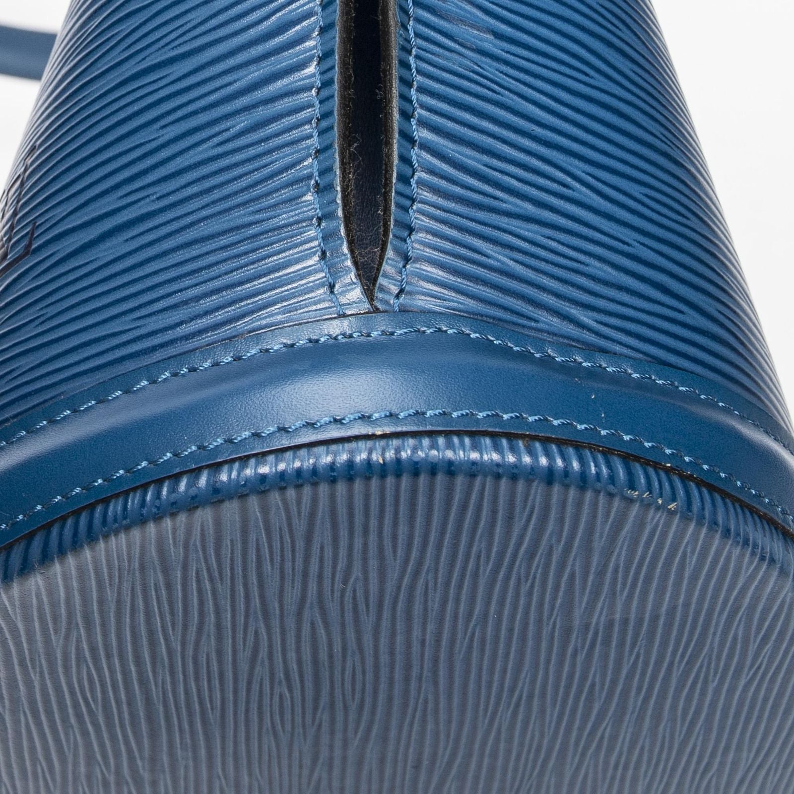 Louis Vuitton Saint Jacques Shopping Blue Epi Shoulder — view 7