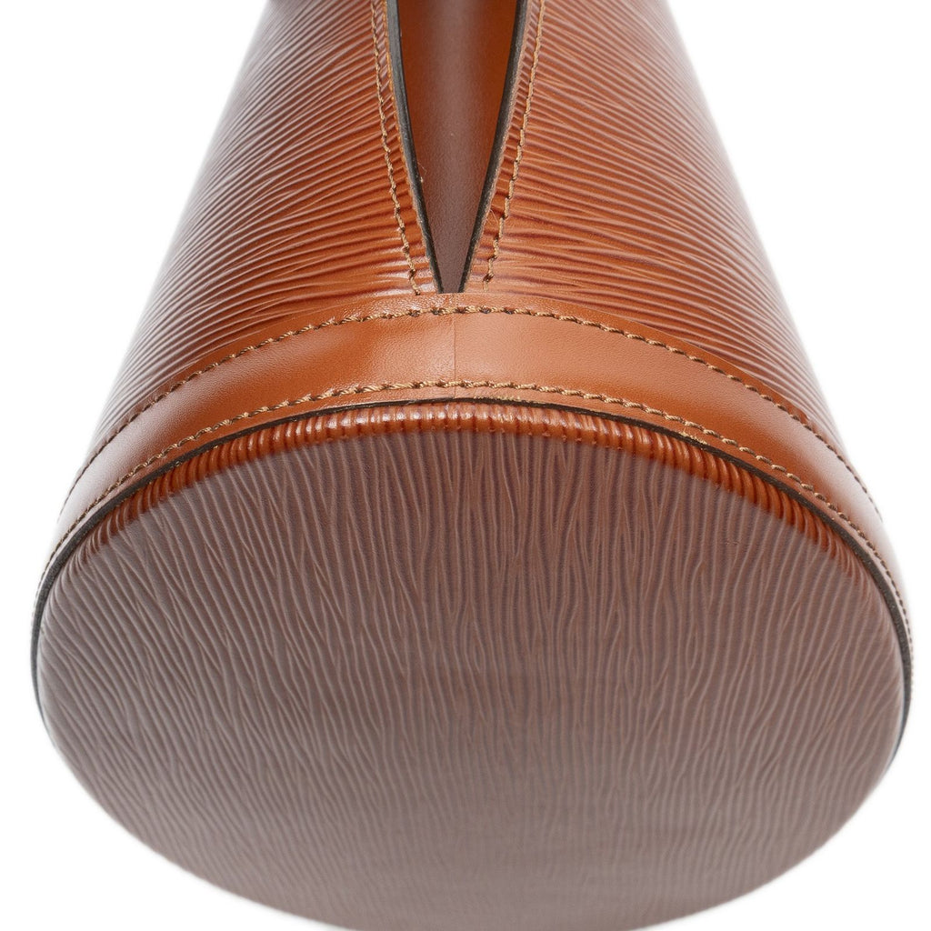 Louis Vuitton Cluny Tanepi Shoulder — view 8