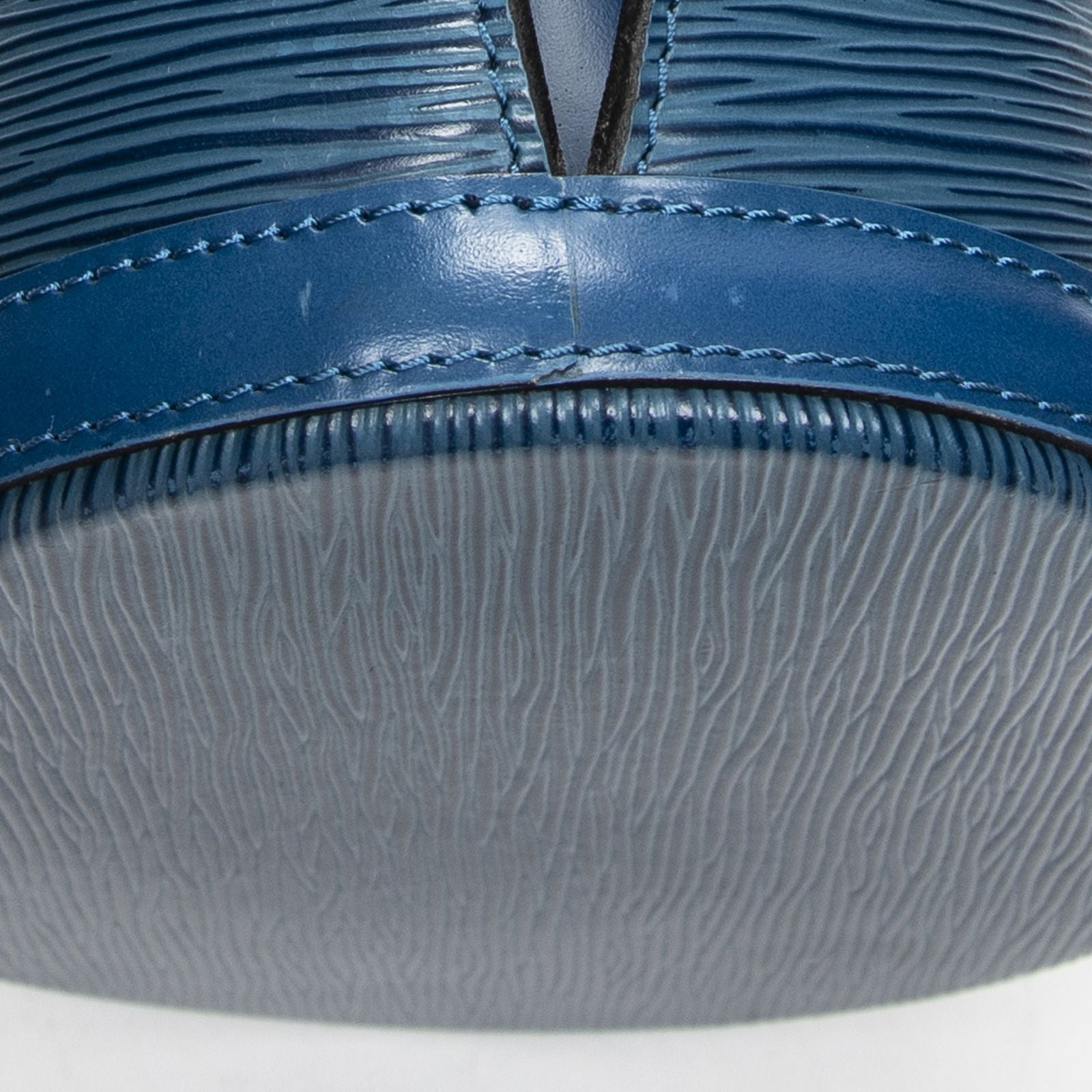 Louis Vuitton Cluny Blue Epi Shoulder — view 8