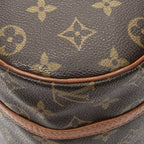 Louis Vuitton Papillon Brown Monogram Canvas Handbag — view 8