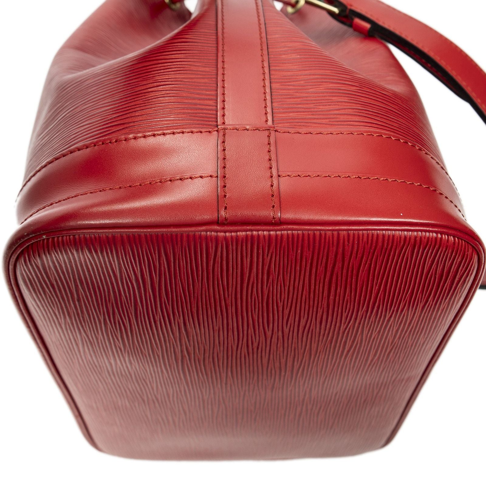 Louis Vuitton Noe Red — view 7