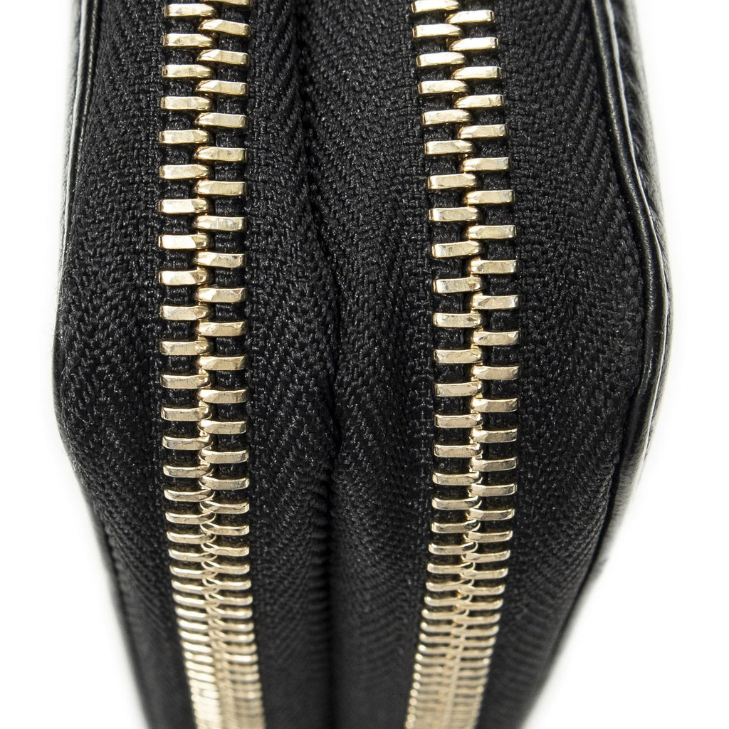 Gucci Soho Clutch Black Calfskin Leather — view 7