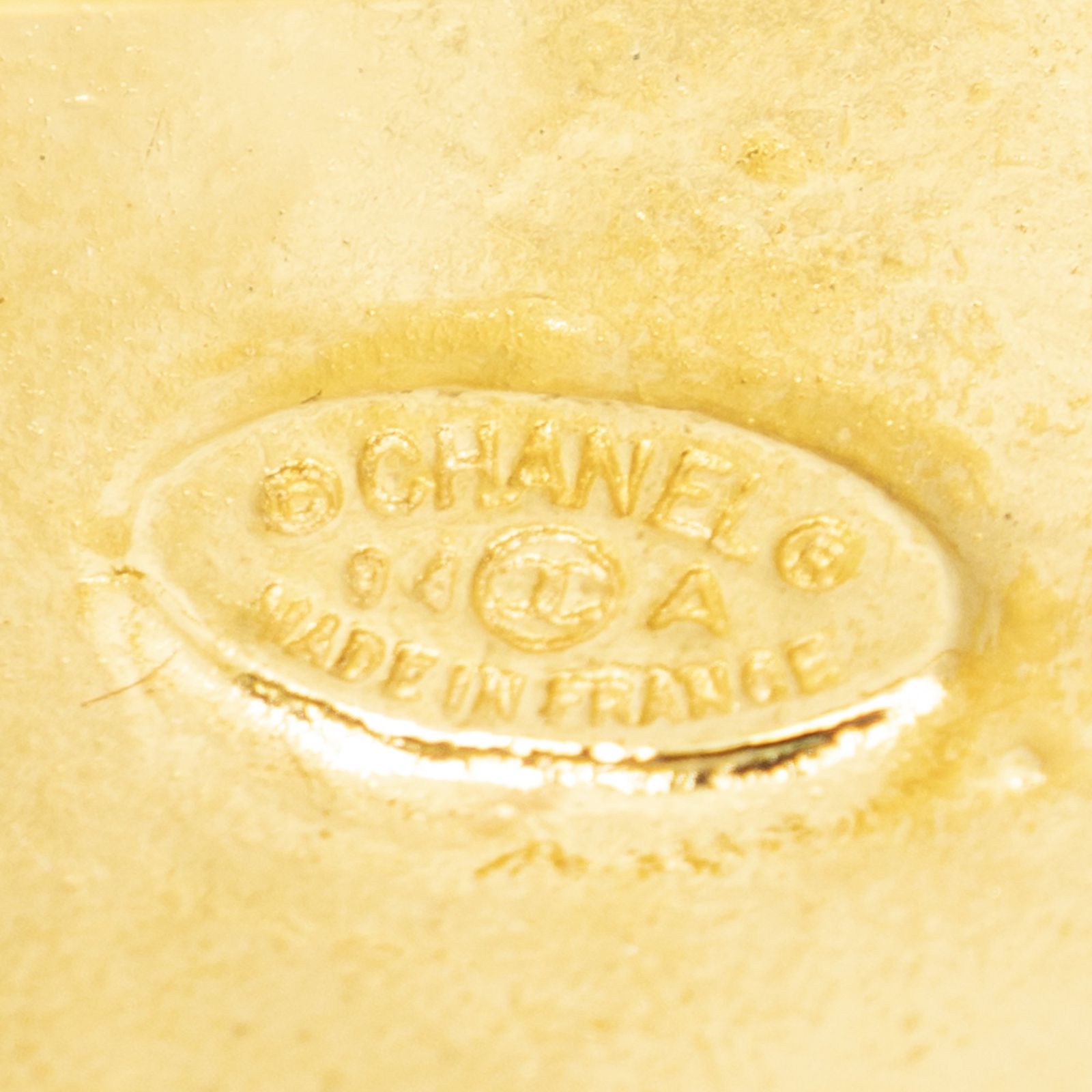 Chanel CC Logo Roundbro Brooch — view 3