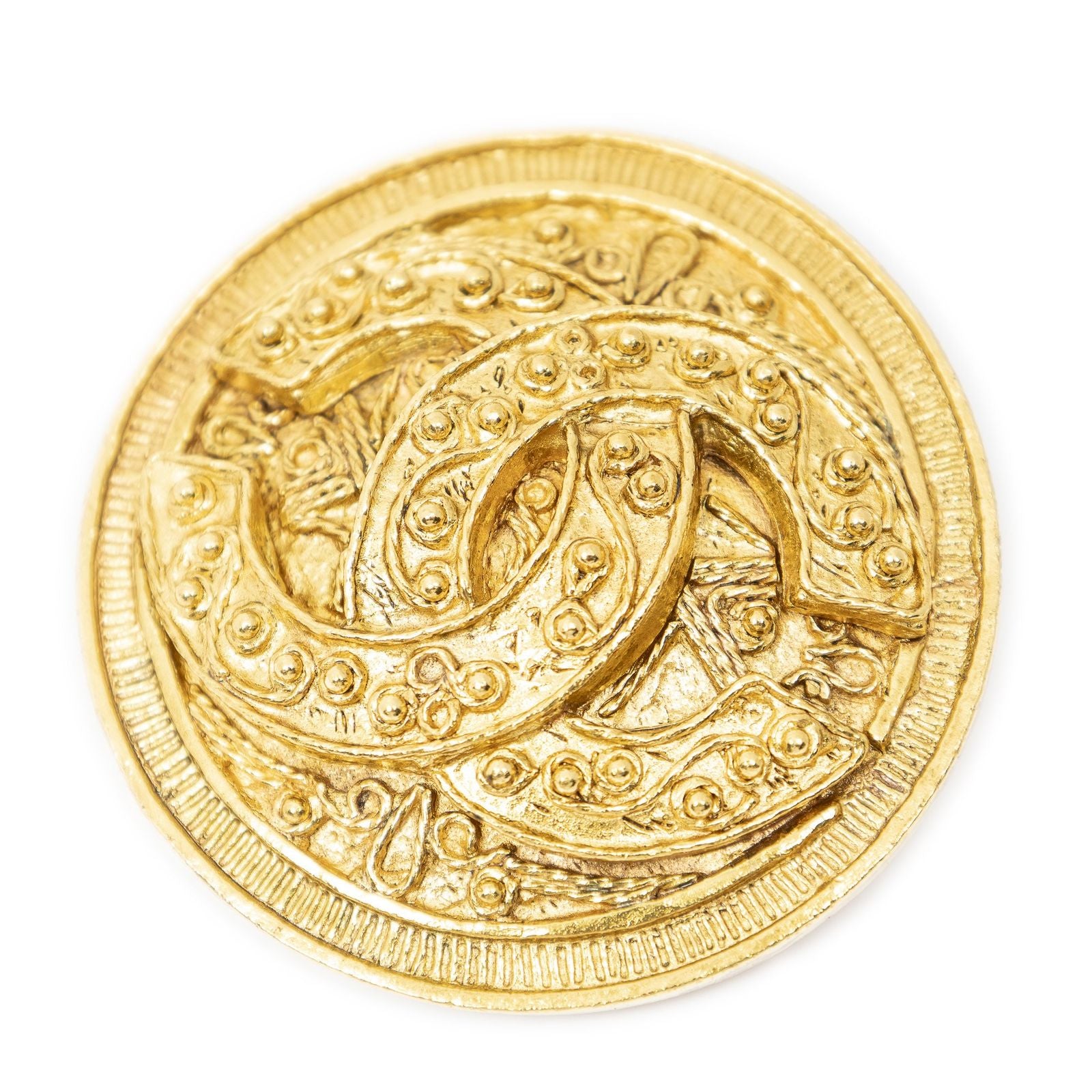 Chanel CC Logo Roundbro Brooch