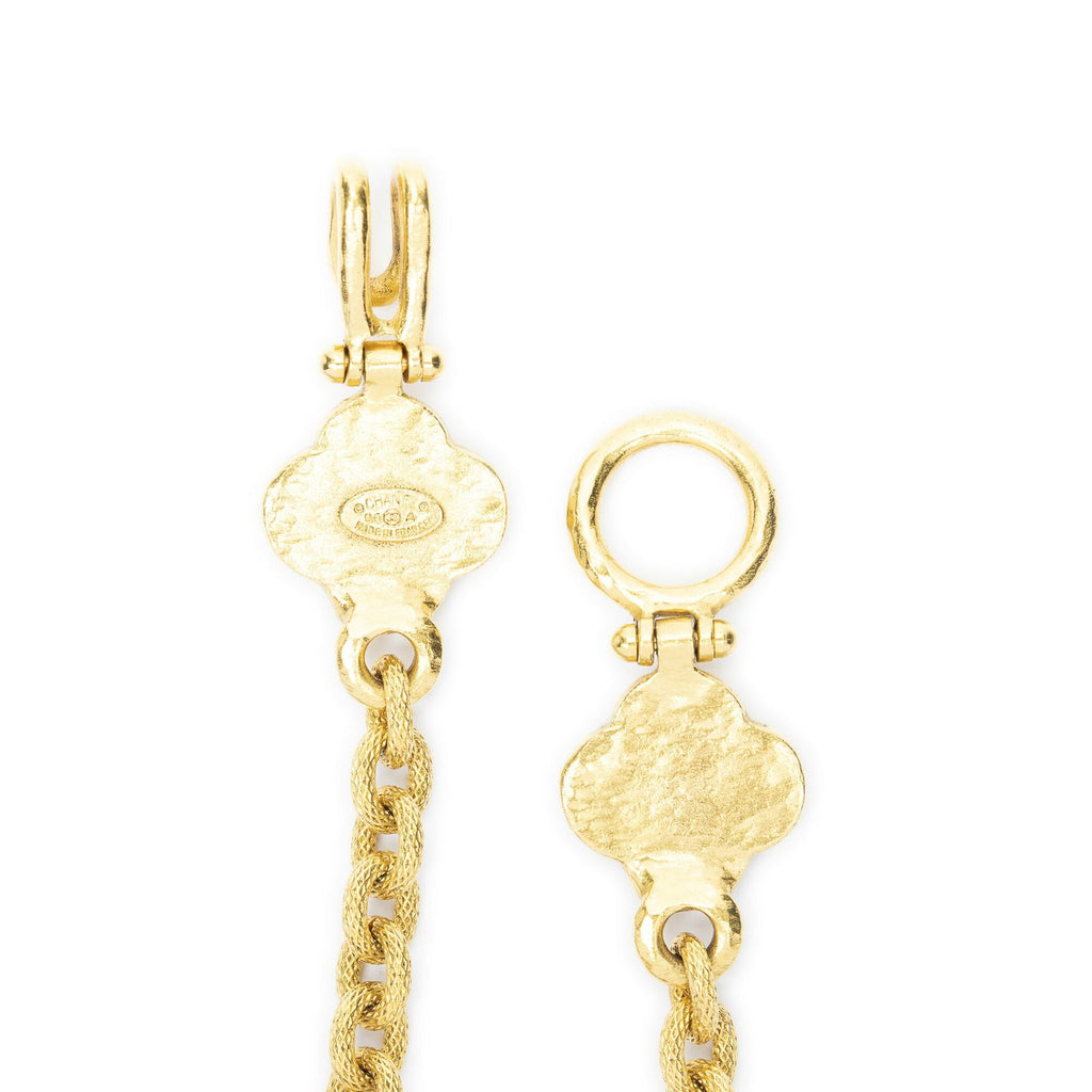 Chanel CC Logo Clover Pendant Chain Necklace Gold Plated — view 4