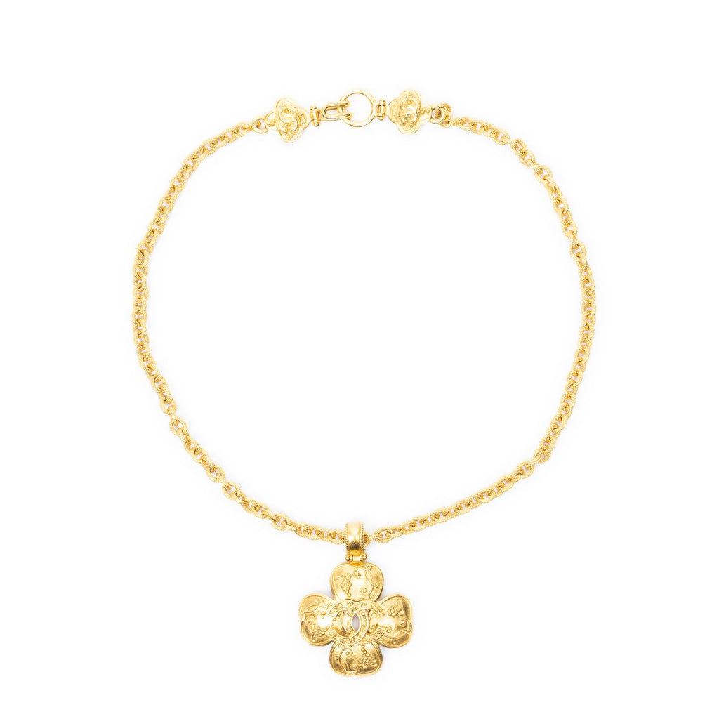 Chanel CC Logo Clover Pendant Chain Necklace Gold Plated
