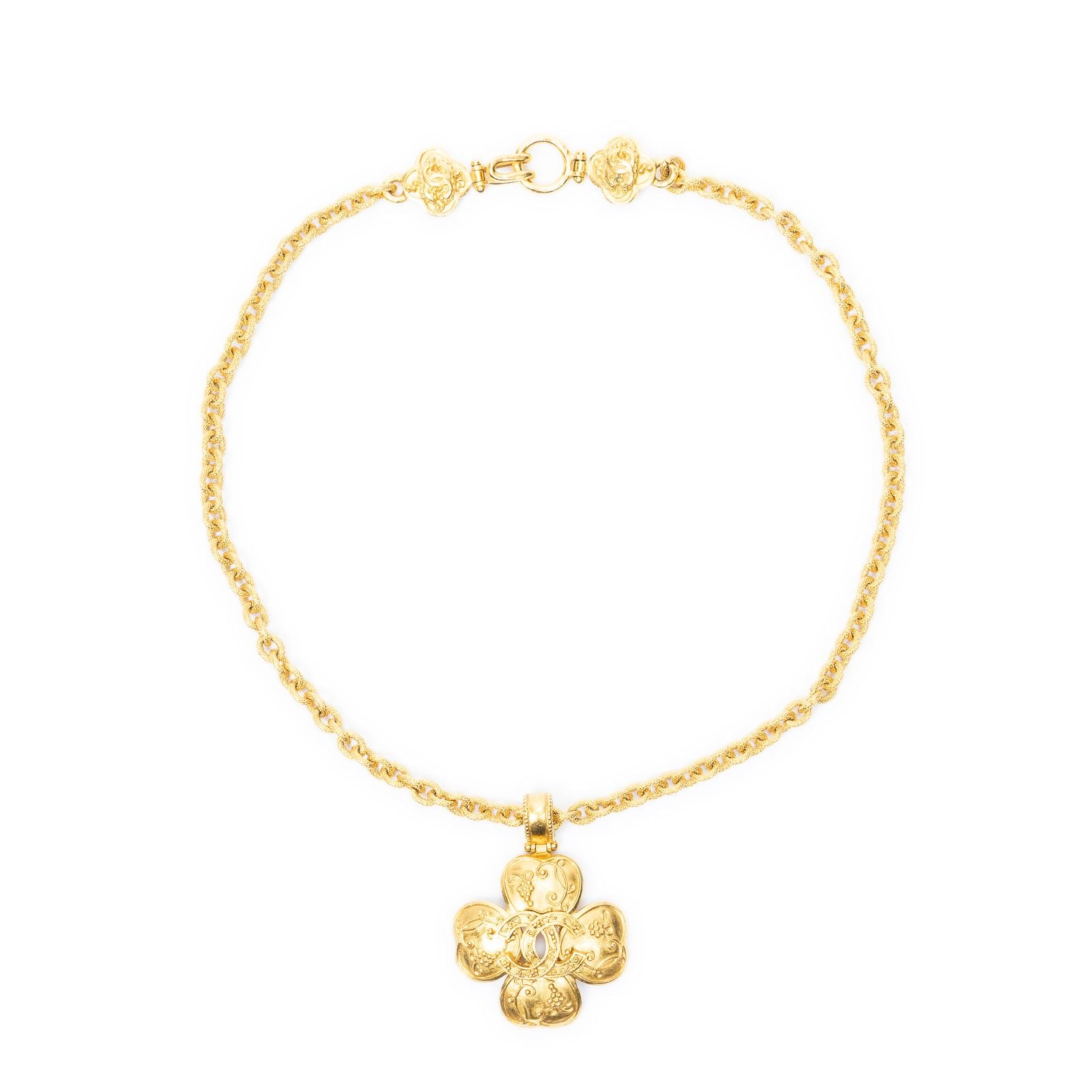 Chanel CC Logo Clover Pendant Chain Necklace Gold Plated