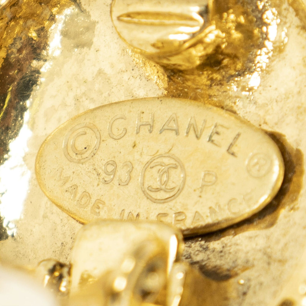 Chanel CC Logo Round Clip Type Earrings Gold Plated — view 3
