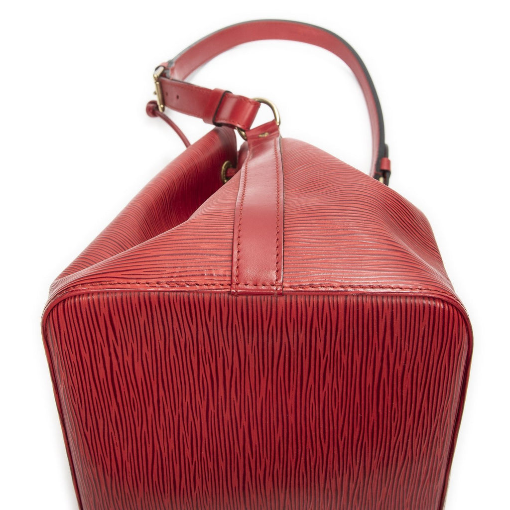Louis Vuitton Noe Red — view 7