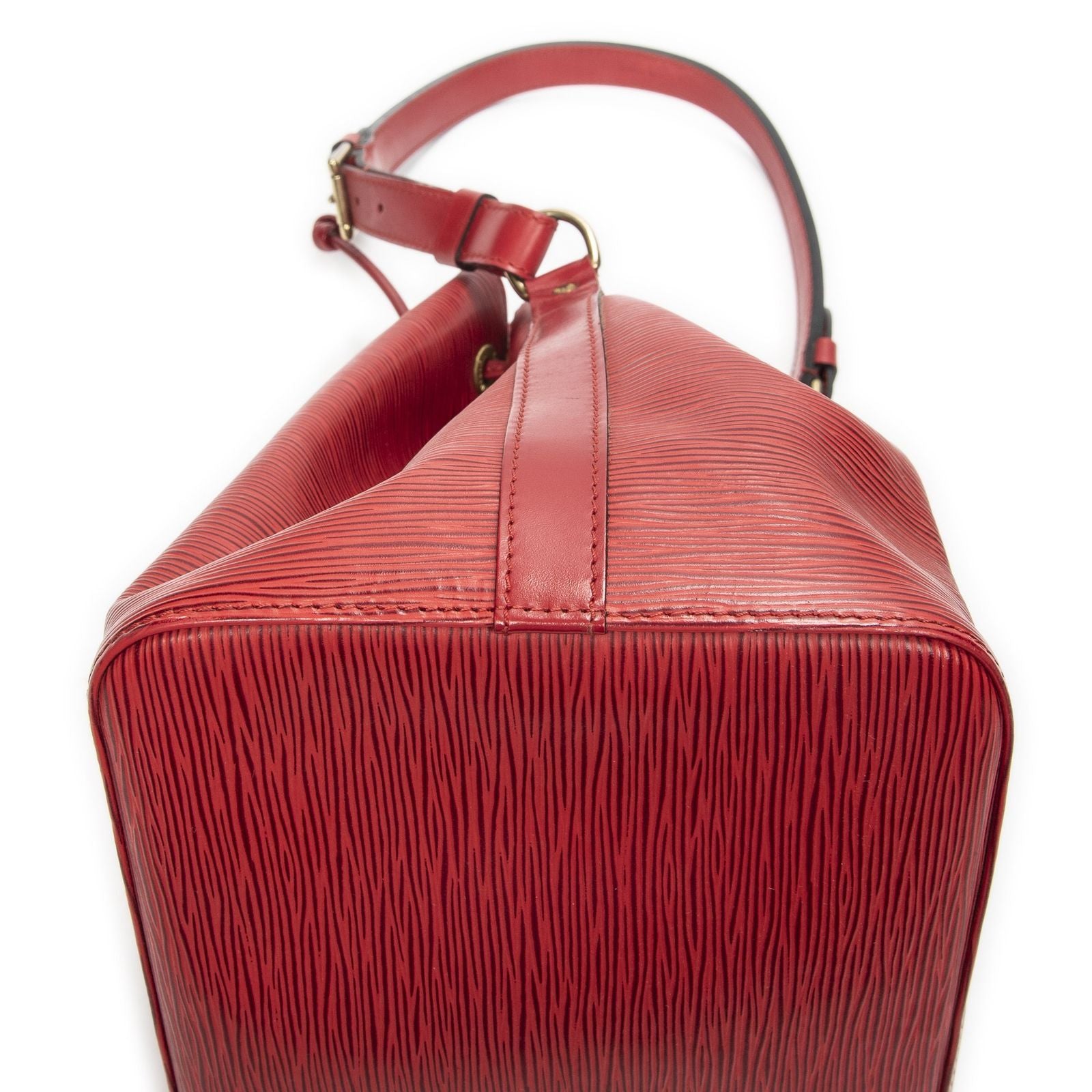 Louis Vuitton Noe Red — view 7
