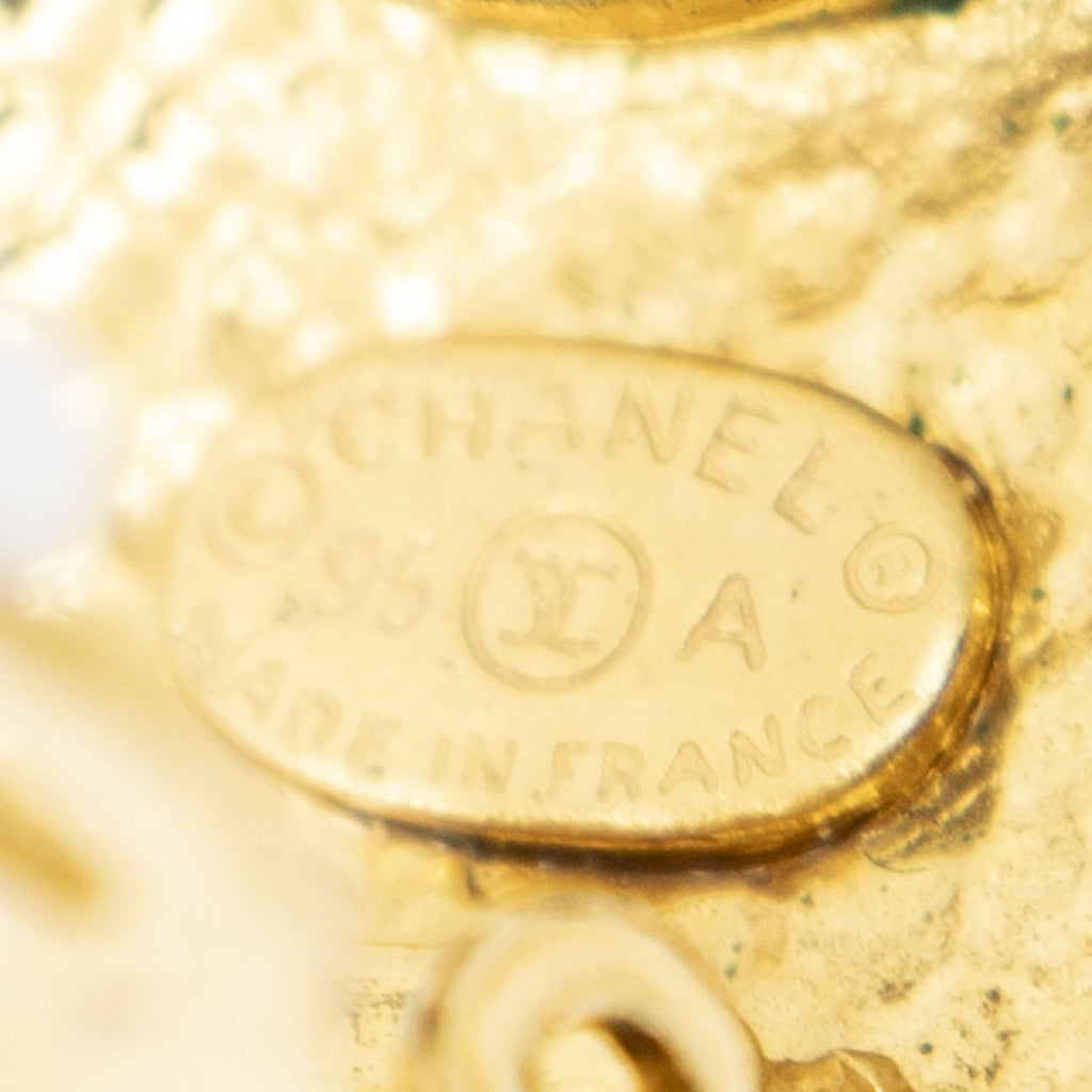Chanel CC Logo Round Clip Type Earrings Gold Plated — view 3
