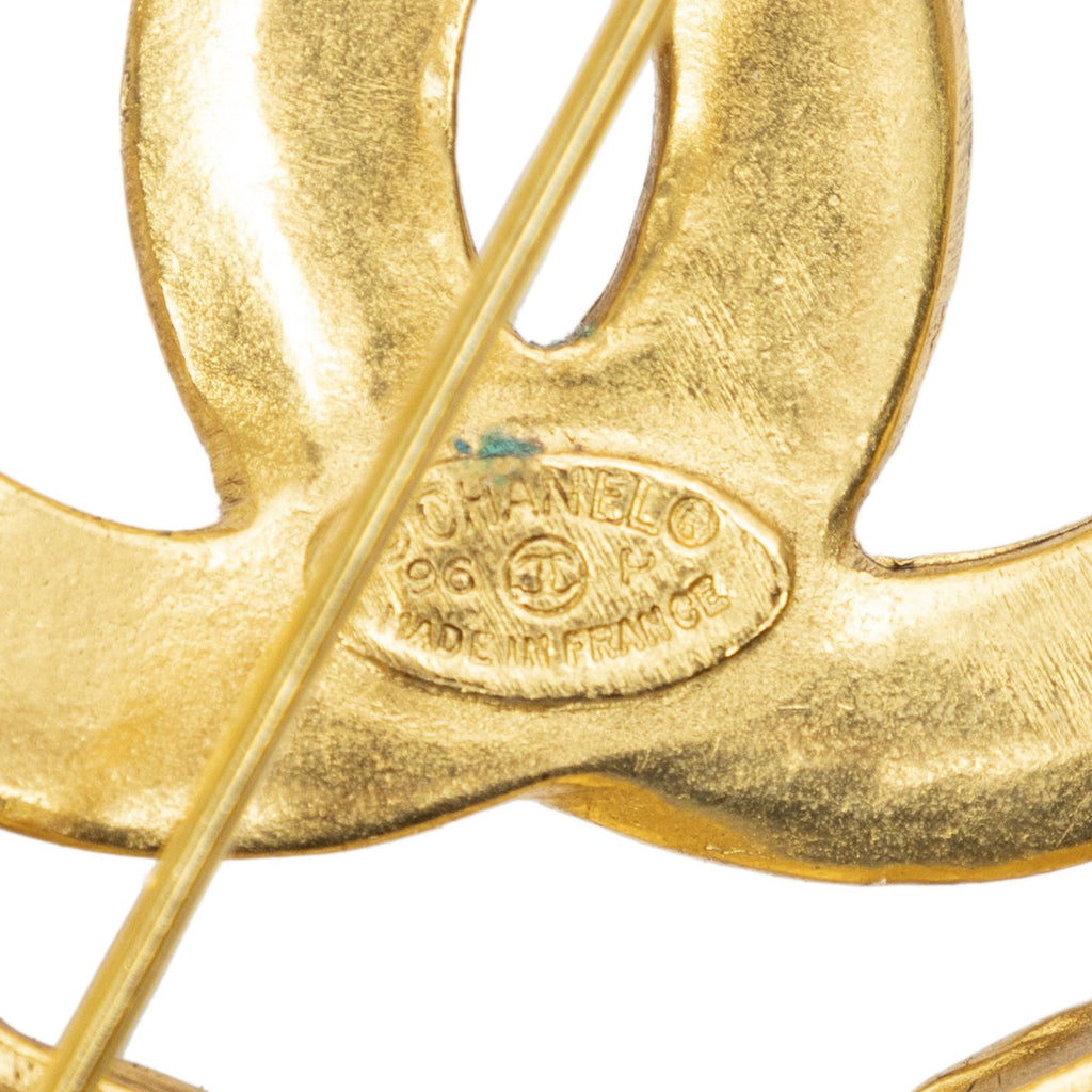 Chanel CC Interlaced Chain Round Brooch — view 3
