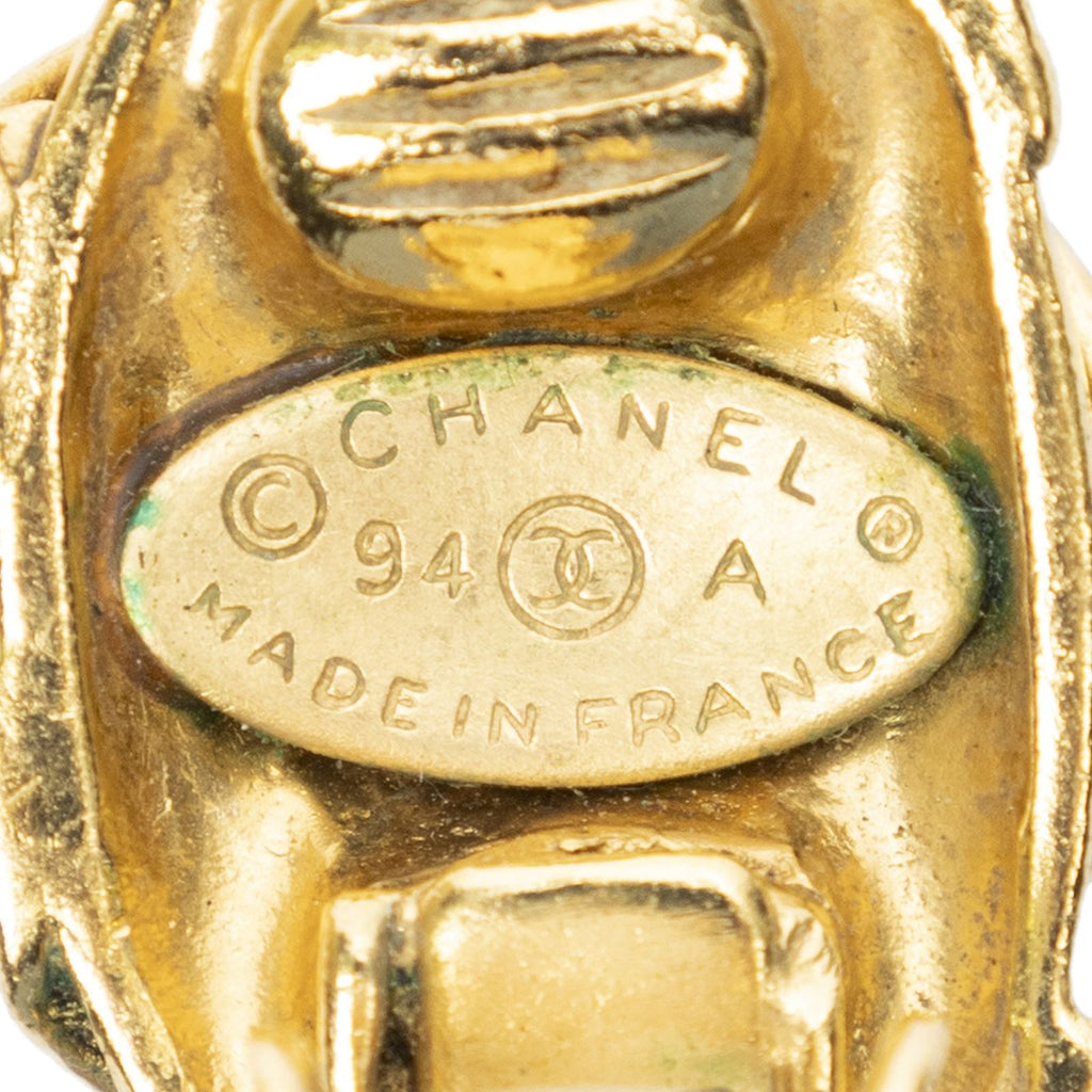 Chanel CC Oval Clip on Earrings Gold Plated — view 3