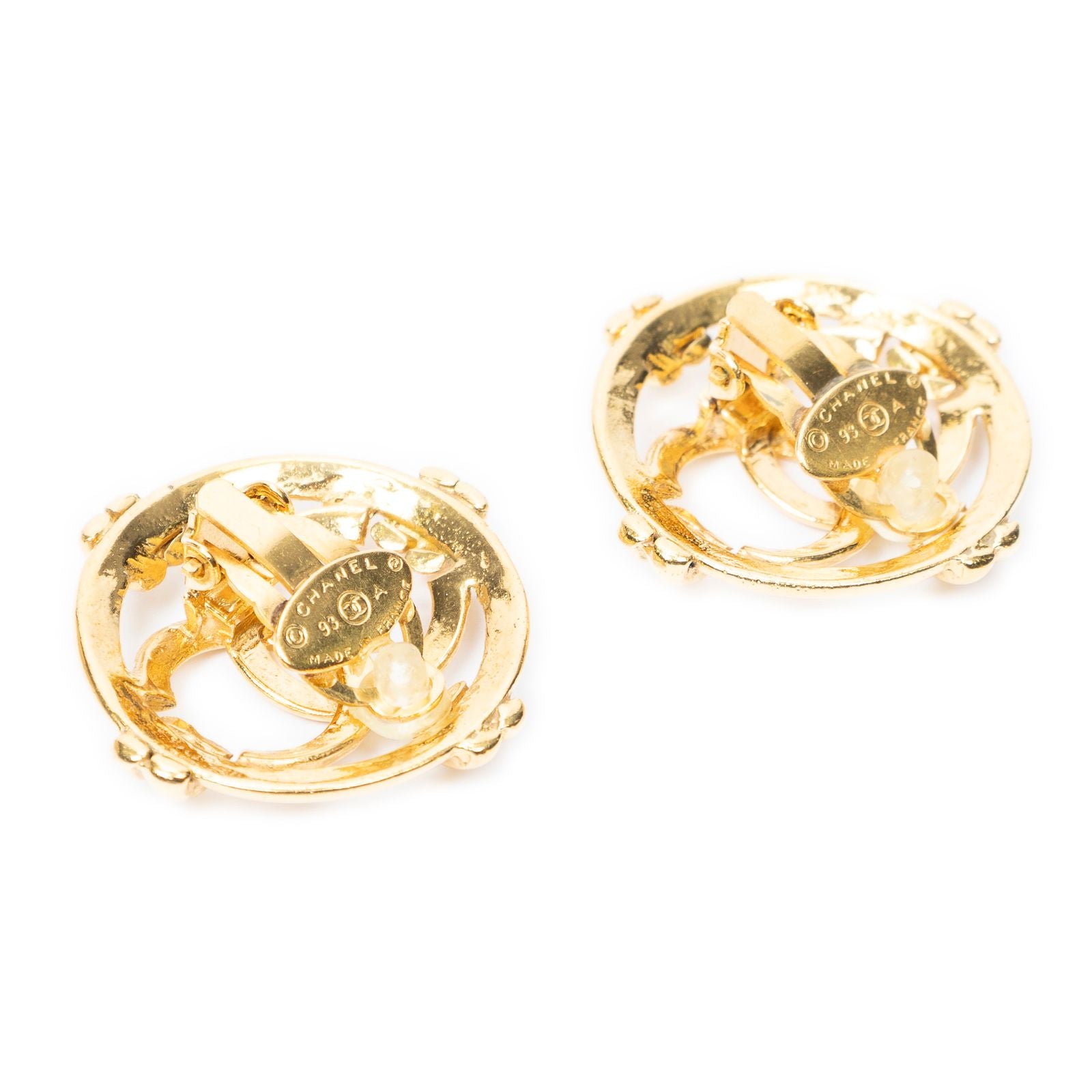 Chanel CC Logo Round Clip Type Earrings Gold Plated — view 2