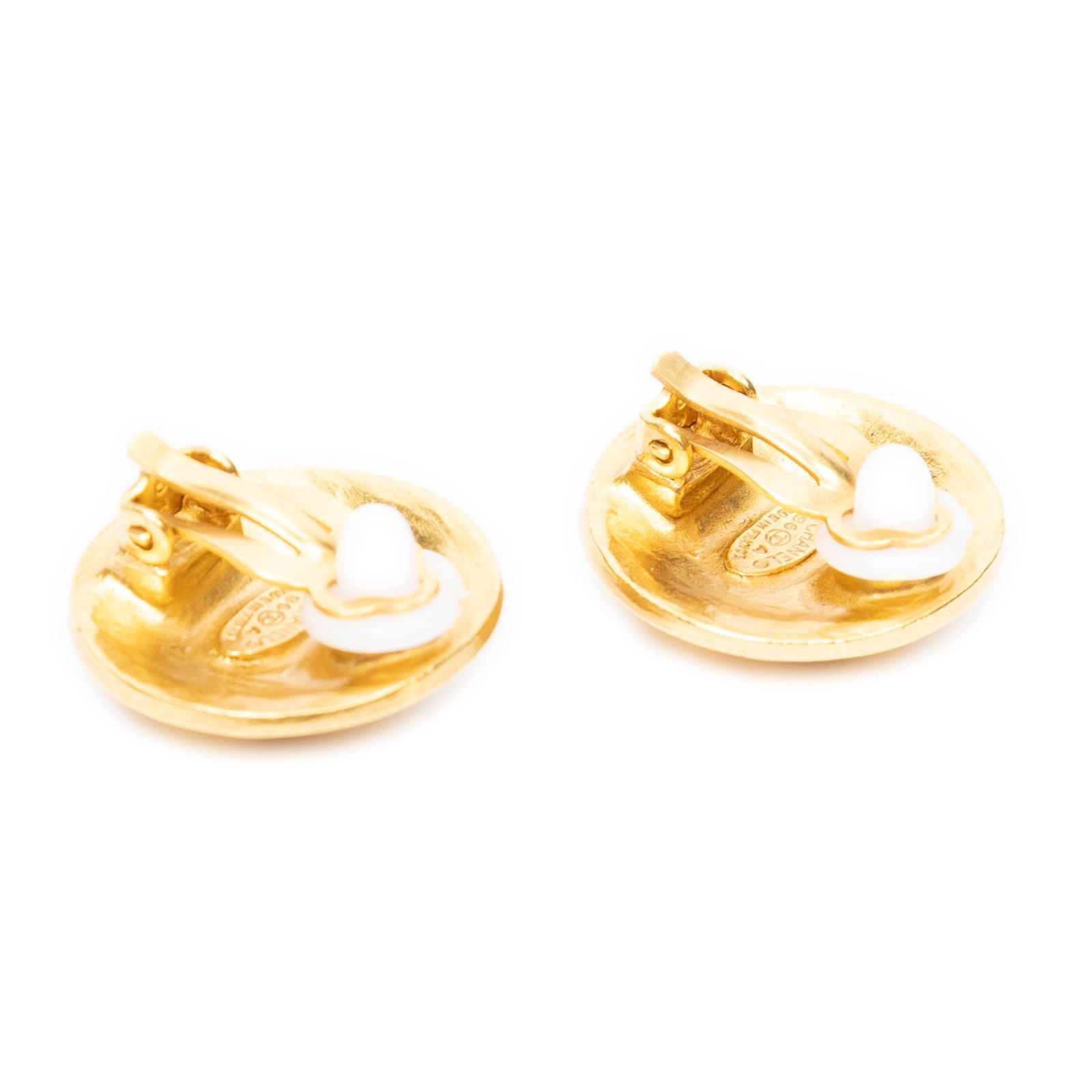 Chanel CC Logo Round Clip Type Earrings Gold Plated — view 2