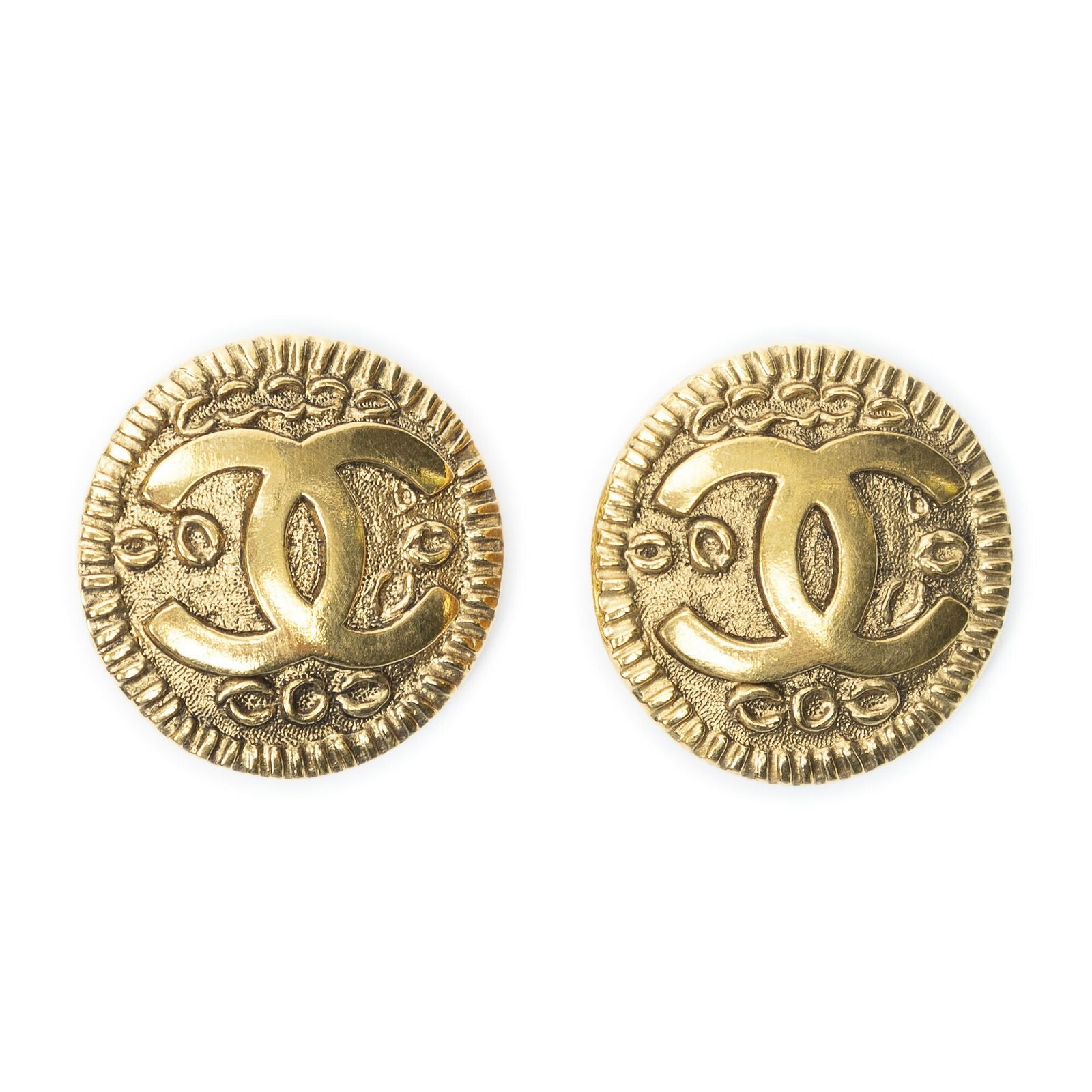 Chanel CC Logo Round Clip Type Earrings Gold Plated